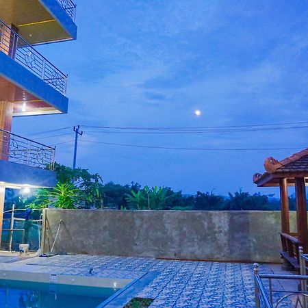 Hotel Wijaya Family 2 Kalasan Ngoại thất bức ảnh