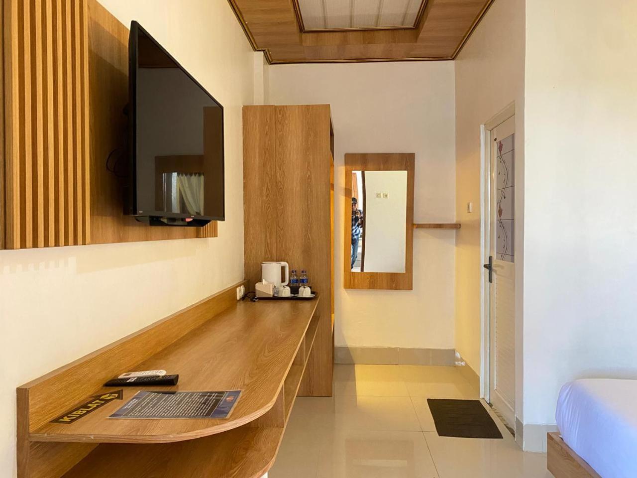 Hotel Wijaya Family 2 Kalasan Ngoại thất bức ảnh