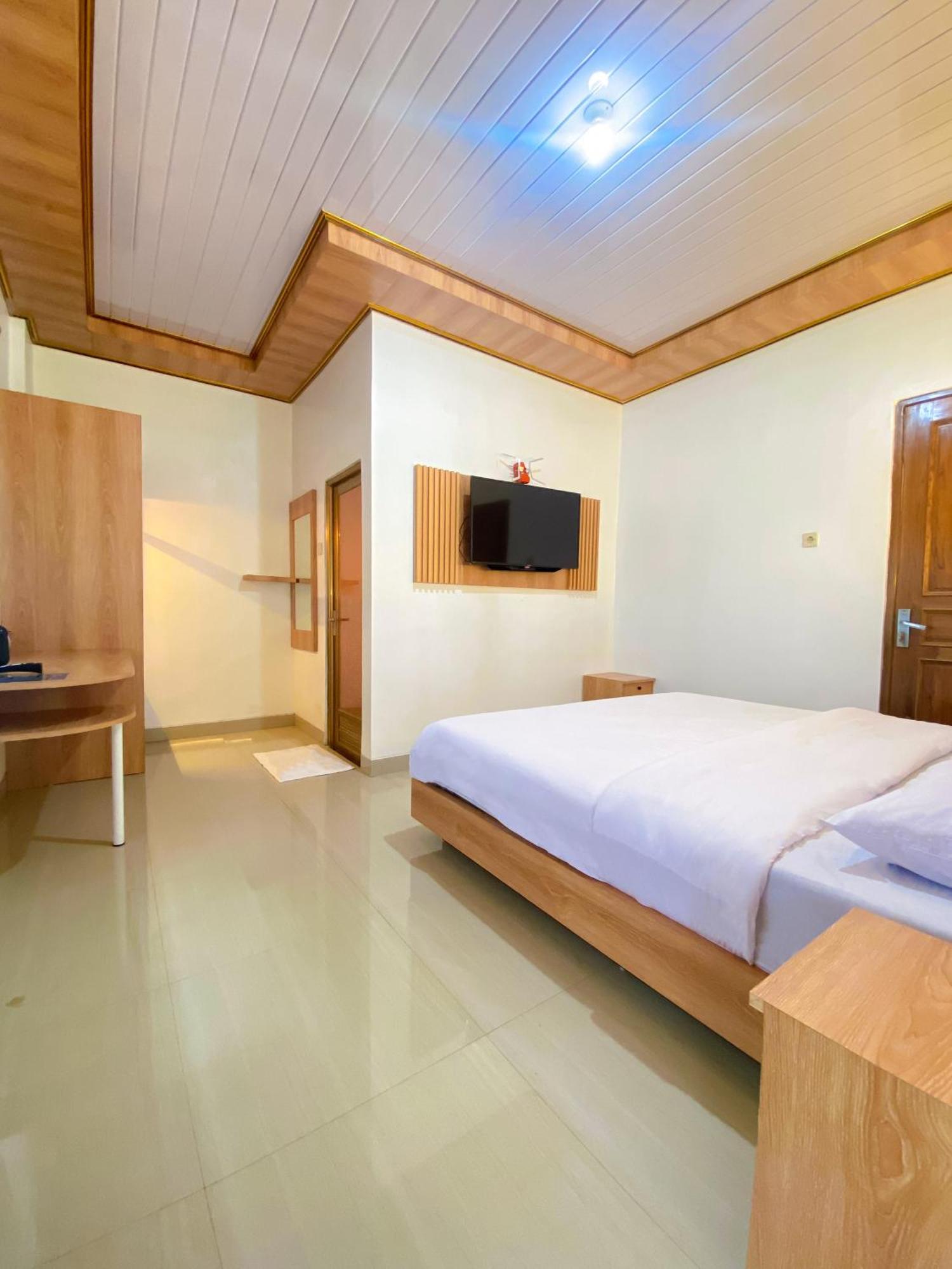 Hotel Wijaya Family 2 Kalasan Ngoại thất bức ảnh