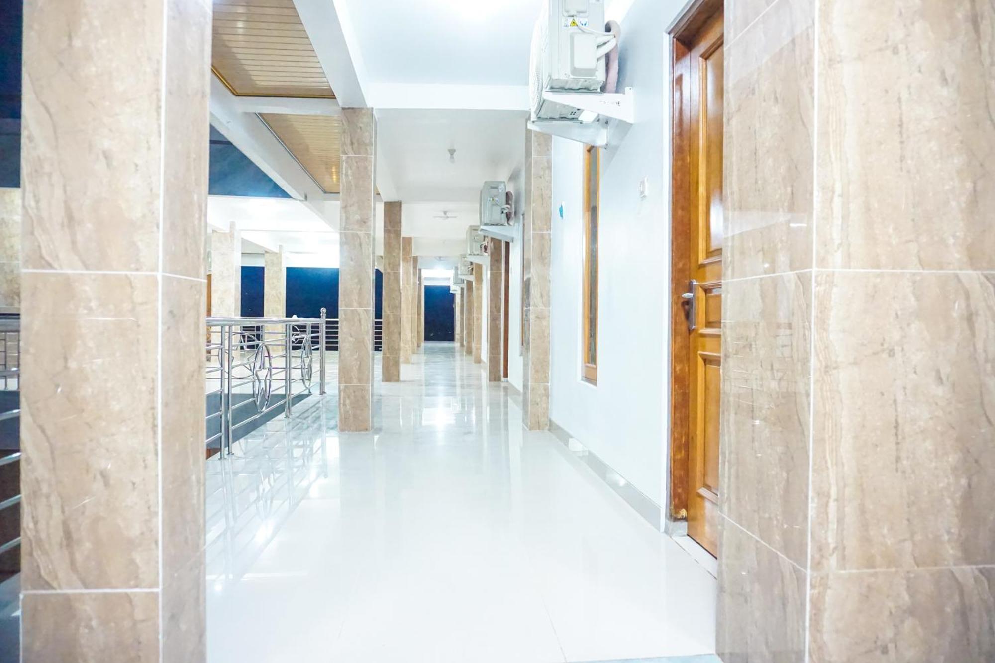 Hotel Wijaya Family 2 Kalasan Ngoại thất bức ảnh